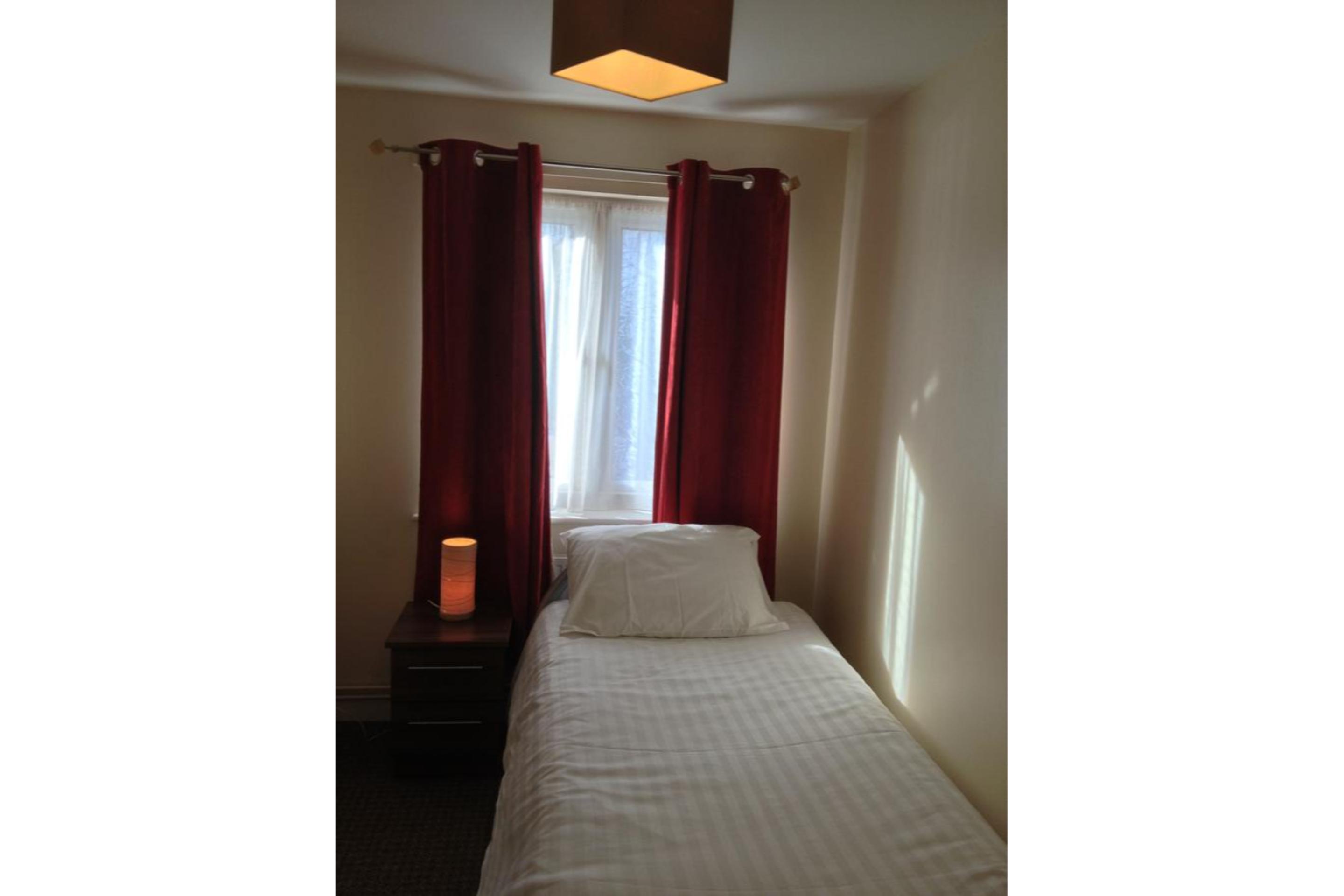 OYO Arinza Apartments Liverpool Esterno foto