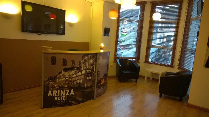 OYO Arinza Apartments Liverpool Esterno foto
